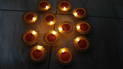 HASMUN CENTER FLAME DIYA SET Plastic (Pack of 12) Table Diya Set(Height: 15 inch)