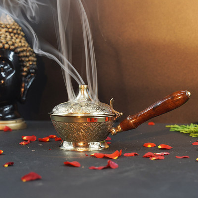 Puja N Pujari Aarti Sambrani Stand & Loban Dhoop Burner Brass with Wooden Holder Brass Table Diya(Height: 3.5 inch)