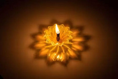 Da Novira Designer Multi Shape Transparent Reusable Oil Diya with 3D Reflection Plastic (Pack of 48) Table Diya Set(Height: 1.5 inch)