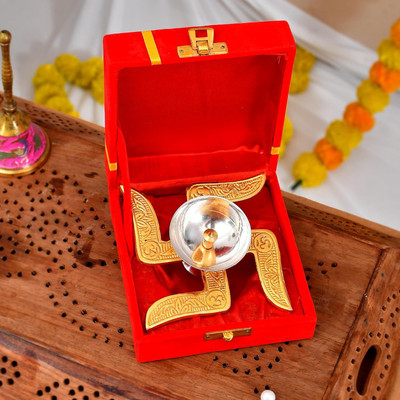 Piru Traditional Swastik Brass Diya for Temple and Festival Use Brass Table Diya(Height: 2 inch)