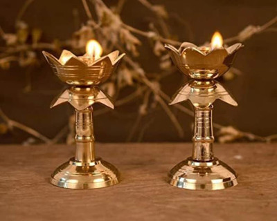 Misty Twenty Twenty Kamal Stand Brass (Pack of 2) Table Diya(Height: 4.5 inch)