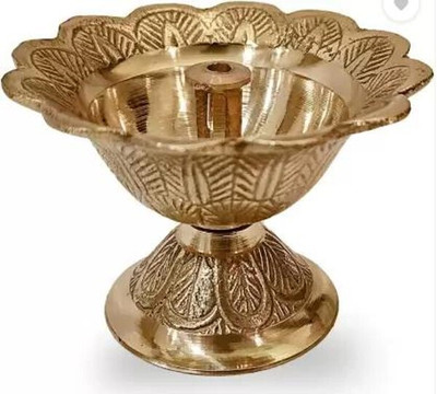 Vrinda Art Dev Dass Deep Embossed Brass Table Diya(Height: 1.75 inch)
