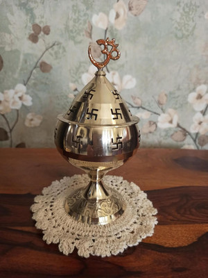 DARIDRA BHANJAN Brass Oil Lamp Akhand Jyot Diya Deepak OM Swastik Hindu Puja/pooja Set of 1 Brass Table Diya(Height: 4.5 inch)