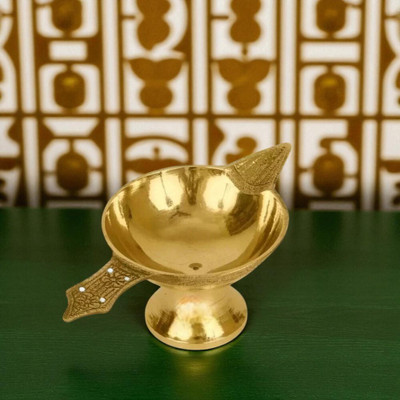 SBBCO Kapoor Aarti Brass Diya / Kapur Dhoop Diva for Pooja Brass Table Diya Brass Table Diya(Height: 2 inch)