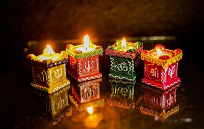 Tuschita Enterprises Tulsi Diya Decoration Terracotta (Pack of 4) Table Diya Set(Height: 3 inch)