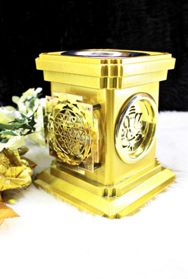 Ojas SUVARNADEEP Positive Energy Creater Lamp Based On Panchatatva Brass Table Diya Brass Table Diya(Height: 5.5 inch)