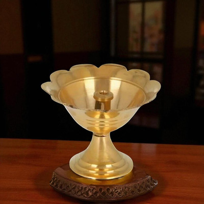 SBBCO Puja Home Flower Design Devdas Deepak/Deep Brass Table Diya Brass Table Diya(Height: 2 inch)