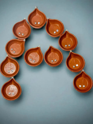 3BAAN X172 Sensor Brown Real Diya, Lighten Up When Fill with Water Plastic Plastic (Pack of 12) Table Diya Set(Height: 2 inch)