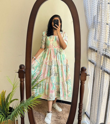 AURACRAFT Women Floral Print Flared Kurta(Multicolor)