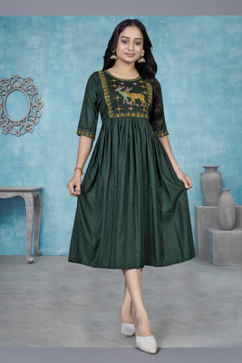 zyqo Women Fit and Flare Green Midi/Calf Length Dress