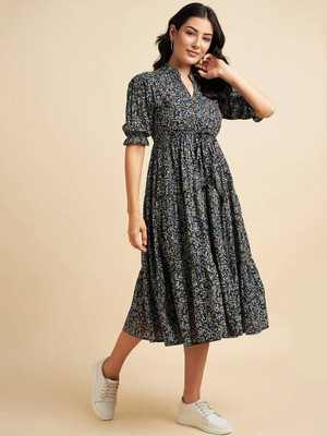 Presha Women Printed Flared Kurta(Blue)