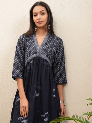 Vishudh Women Maxi Blue Midi/Calf Length Dress