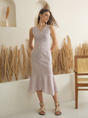Sanskrutihomes Women A-line White Knee Length Dress