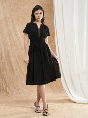 Globus Women Fit and Flare Black Midi/Calf Length Dress
