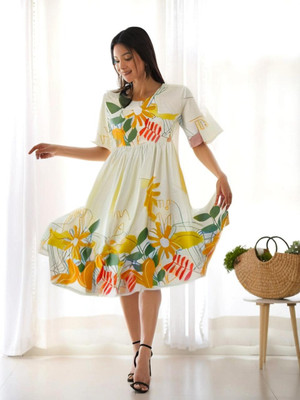 KUDEEO FASHION Women Maxi White Below Knee Dress