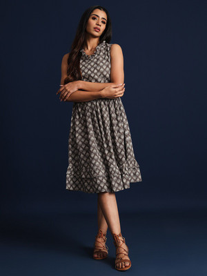 Taavi Women Fit and Flare Grey Midi/Calf Length Dress