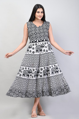 FrionKandy Women Fit and Flare Black, White Maxi/Full Length Dress