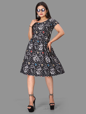 Threadhunter Women Fit and Flare Black Knee Length Dress