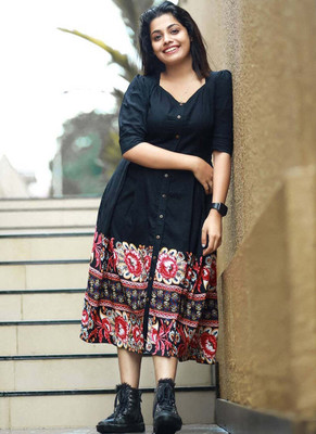 sadhnazon Women Fit and Flare Black Maxi/Full Length Dress