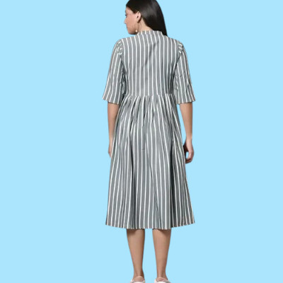 Texpa Pl Women Striped Straight Kurta(Green, Grey)