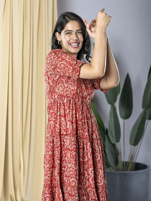 ZWERLON Women A-line Red, Beige Midi/Calf Length Dress