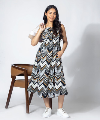 Dressberry Women Fit and Flare Black Midi/Calf Length Dress