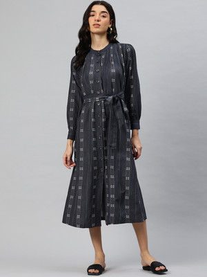 Cottinfab Women Pleated Black, White Midi/Calf Length Dress