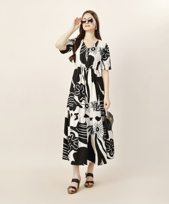FashFun Women Fit and Flare Black, White Maxi/Full Length Dress