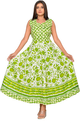 DADUDAYAL EXPORT Women Gown Green, White Midi/Calf Length Dress