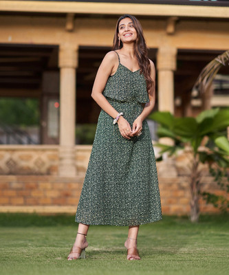 Selvia Women Fit and Flare Dark Green Midi/Calf Length Dress