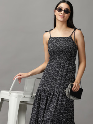 SHOWOFFFF Women Fit and Flare Black, Grey Maxi/Full Length Dress