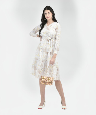CRIMSOUNE CLUB Women A-line White Knee Length Dress