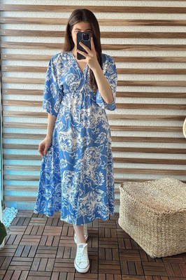 Glam Kanya Women Gown Blue Midi/Calf Length Dress