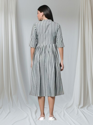 Suhani Creationnm Women Embroidered A-line Kurta(Red, Grey)