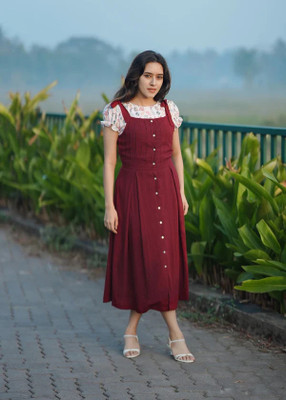 VastraaMall Women Fit and Flare Maroon Midi/Calf Length Dress
