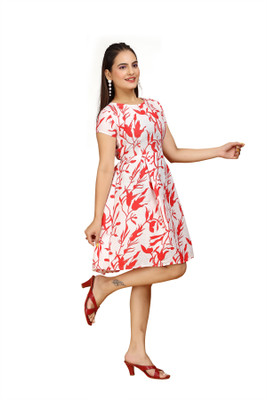 SITARAM FASHIION Women Fit and Flare White, Red Knee Length Dress