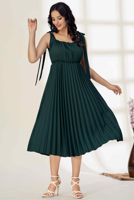 TextileNow Women Pleated Green Midi/Calf Length Dress