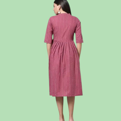 Texpa Pl Women Printed Straight Kurta(Red, Maroon)