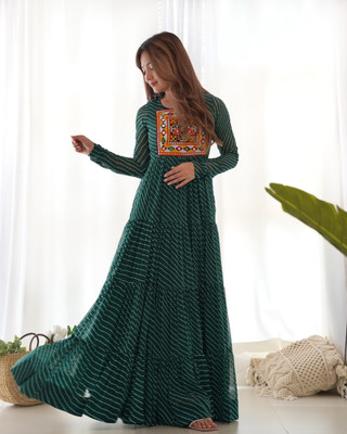 SAJAVAT ETHENIC WEAR Women Gown Green Maxi/Full Length Dress