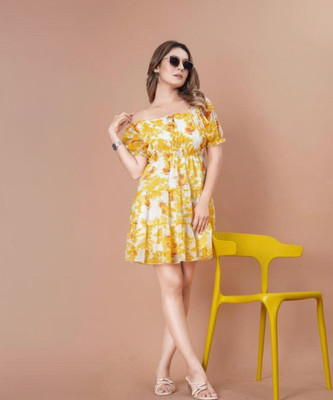 KAVATHIYA Women Fit and Flare Yellow, White Above Knee/Mid Thigh Length Dress