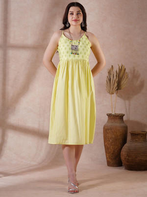 Globus Women A-line Green Midi/Calf Length Dress