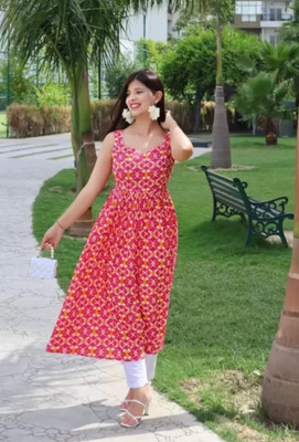 ASFEBRICS Women Printed Flared Kurta(Pink)