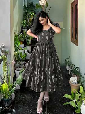 SumanHub Creation Women Printed Anarkali Kurta(Black)
