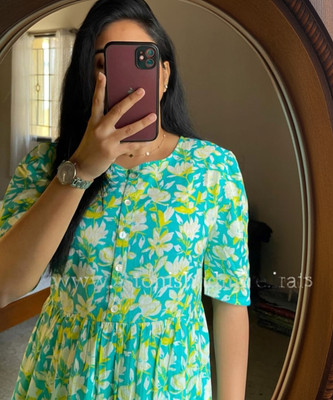 SomSat Women Fit and Flare Green Midi/Calf Length Dress
