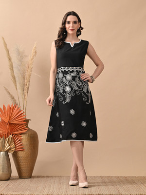 Myshka Women A-line Black, White Midi/Calf Length Dress