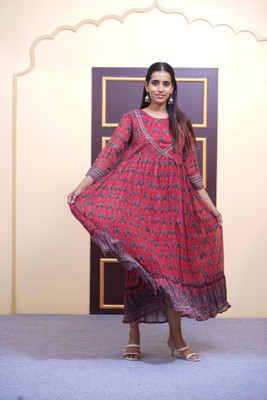 ADAAJAIPUR Women Fit and Flare Maroon Midi/Calf Length Dress