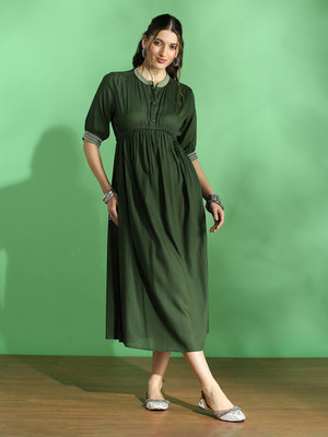 Globus Women Fit and Flare Green Below Knee Dress