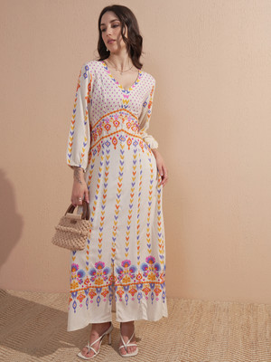 Vishudh Women Maxi White Full Length Dress