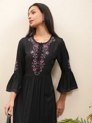 Vishudh Women Fit and Flare Black Midi/Calf Length Dress
