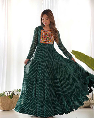 Viba Royal Women Fit and Flare Green Maxi/Full Length Dress